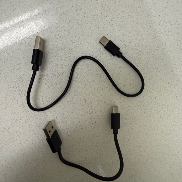 Source Unknown Other - USB-A to USB-C Short Charging Cables 4” & 12” Lot of 2